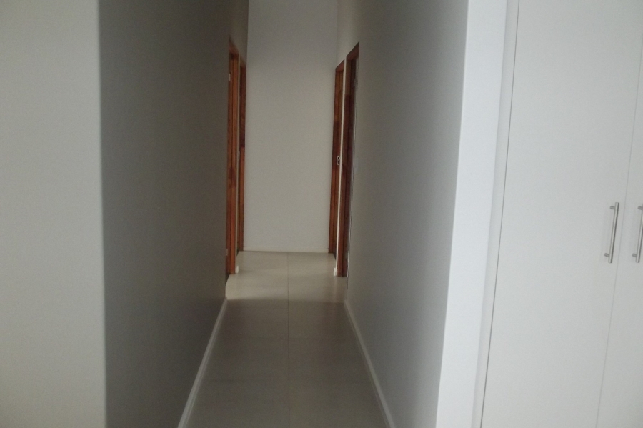 3 Bedroom Property for Sale in Mooikloof Country Estate Western Cape